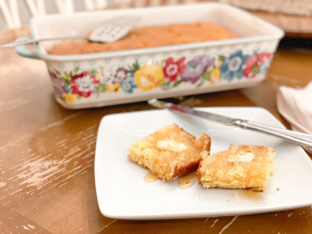 Cornbread Recipe with Honey and Butter