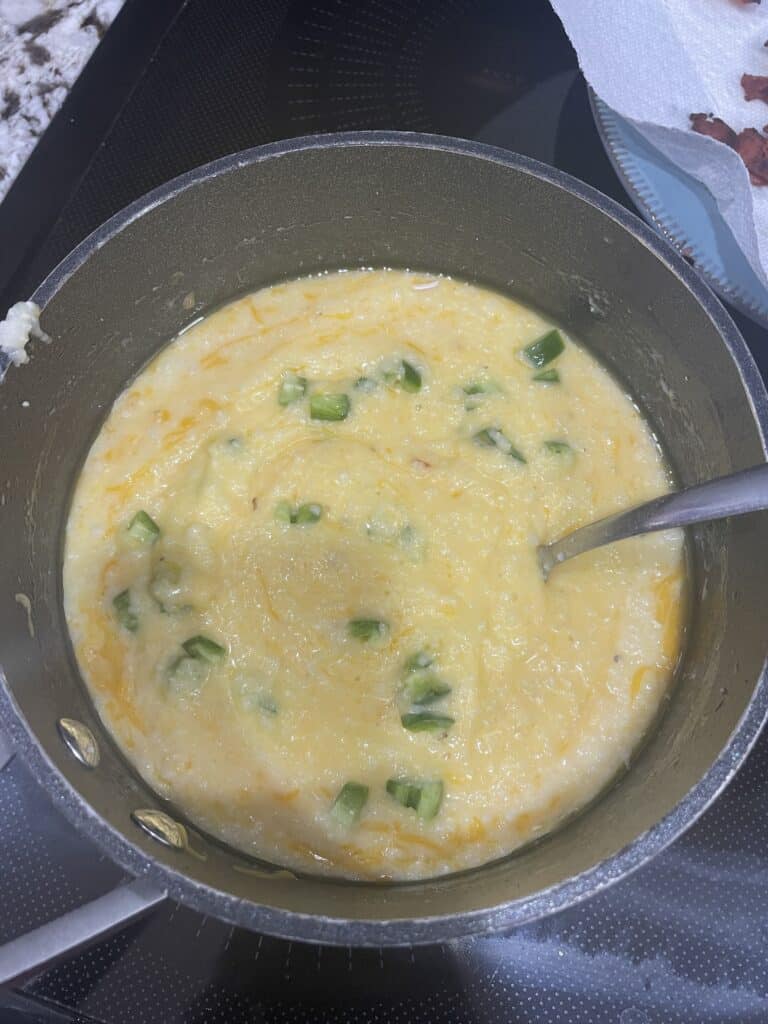 Making Cheesy Jalapeñogrits for Shrimp and Grits